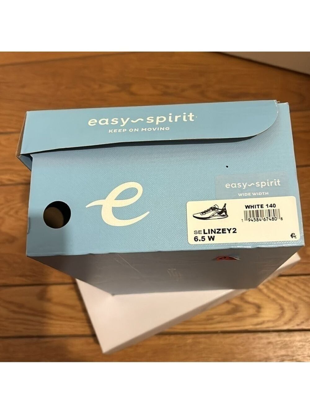 6.5 Wide Width Easy Spirit White sneakers with box (worn just once) - Picture 5 of 6